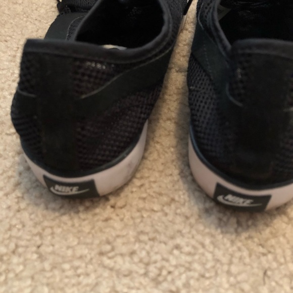 Nike black flat mesh sneakers - Picture 3 of 5